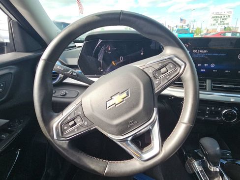 Used 2024 Chevrolet Trax LT w/ Driver Confidence Package FWD image 10