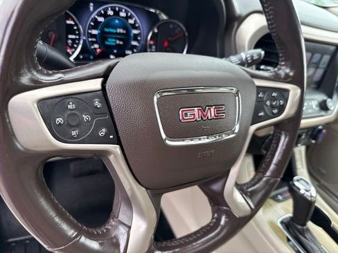 Used 2019 GMC Acadia Denali w/ Technology Package AWD/4WD image 34