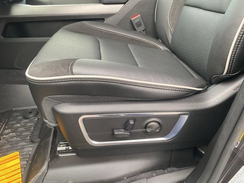New 2026 RAM 1500 Laramie w/ Sport Appearance Package AWD/4WD image 21