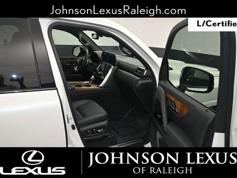 Certified 2025 Lexus LX 700h Luxury w/ Appearance Package AWD/4WD image 10