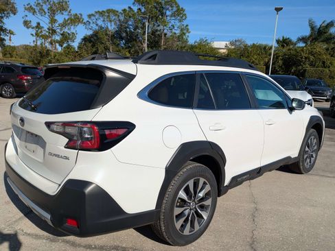 Used 2023 Subaru Outback Limited image 4