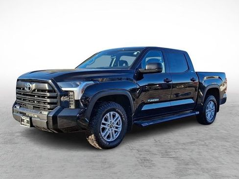 Used 2022 Toyota Tundra SR5 image 3