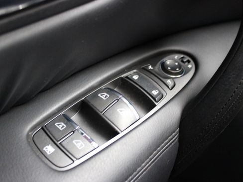 Certified 2024 Nissan Armada SL w/ Midnight Edition Package image 34