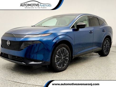 Used 2025 Nissan Murano Platinum w/ Cargo Package AWD/4WD image 1