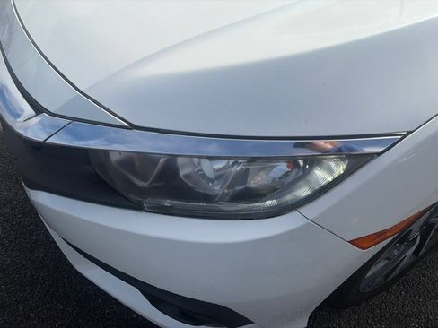 Used 2017 Honda Civic EX image 18