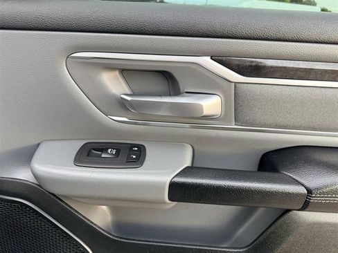 Used 2019 RAM 1500 Big Horn AWD/4WD image 13