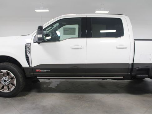 New 2025 Ford F350 King Ranch w/ FX4 Off-Road Package image 5