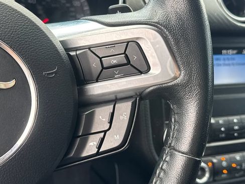 Used 2020 Ford Mustang Coupe RWD image 28