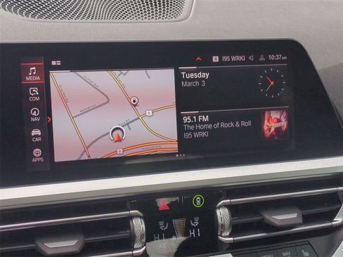 Used 2020 BMW 330i xDrive Sedan w/ Driving Assistance Package image 19