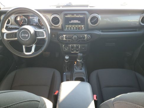 Used 2021 Jeep Wrangler Unlimited Sahara image 16