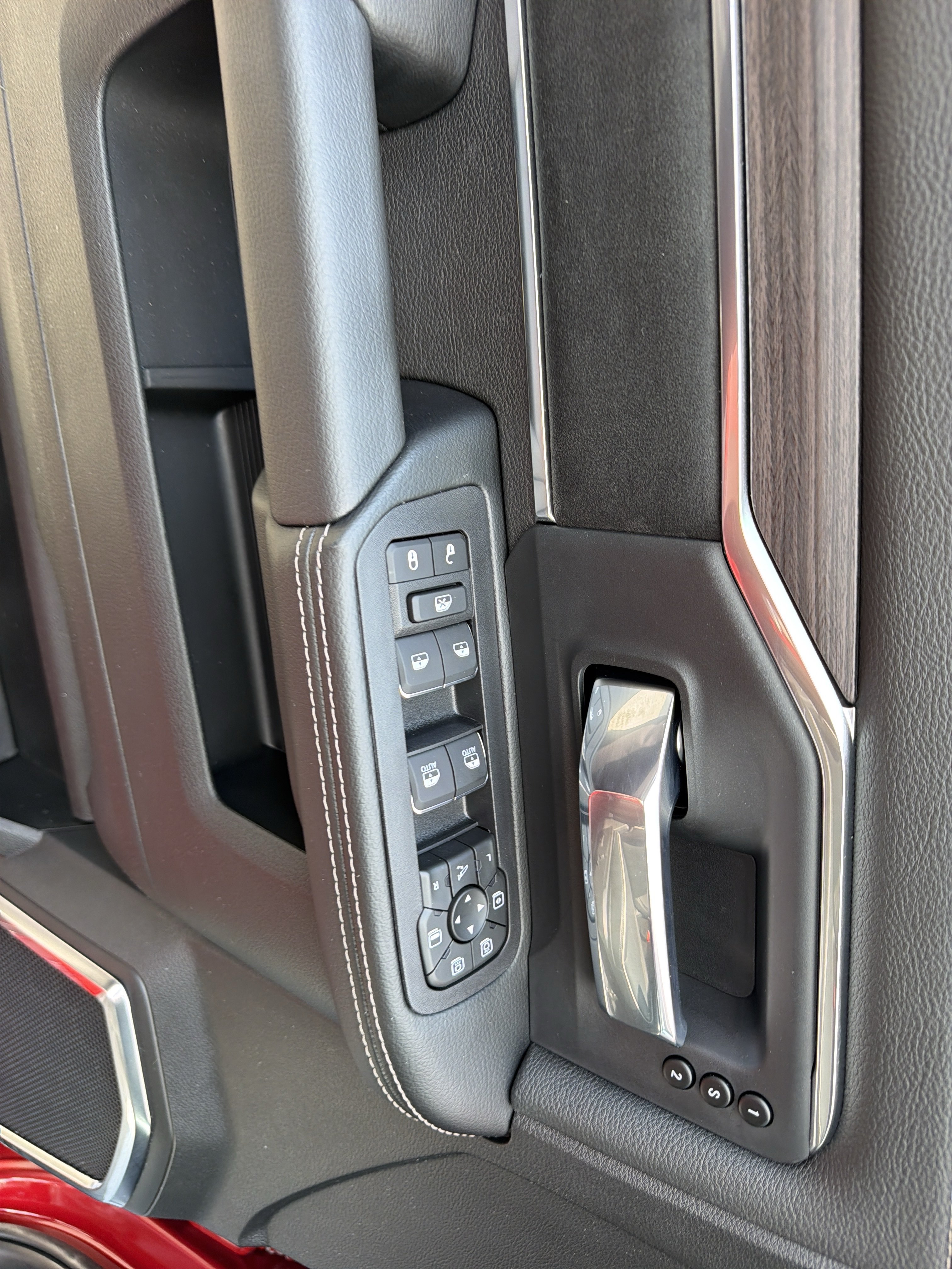 New 2027 RAM 2500 Laramie AWD/4WD image 16