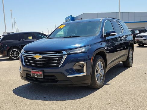 Used 2023 Chevrolet Traverse LT AWD/4WD image 4