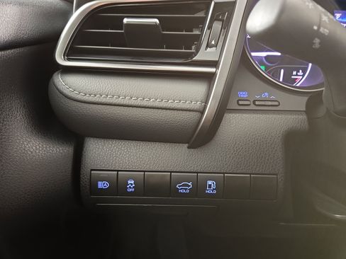 Used 2024 Toyota Camry SE image 27