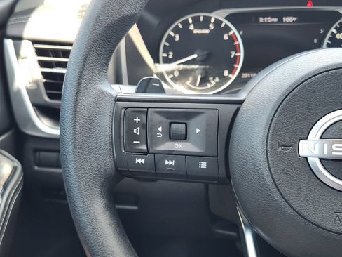Used 2024 Nissan Rogue SV AWD/4WD image 30