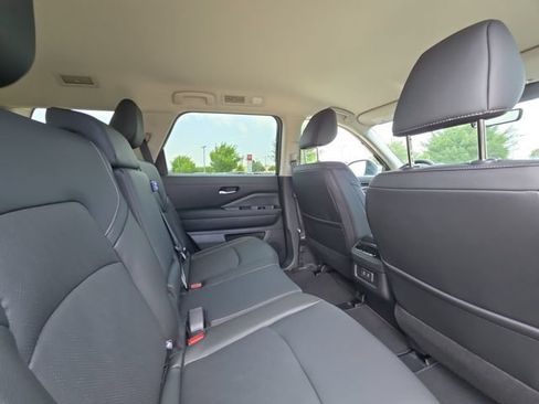 New 2026 Nissan Pathfinder SL FWD image 27