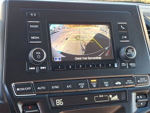 Used 2019 Honda Odyssey LX image 18