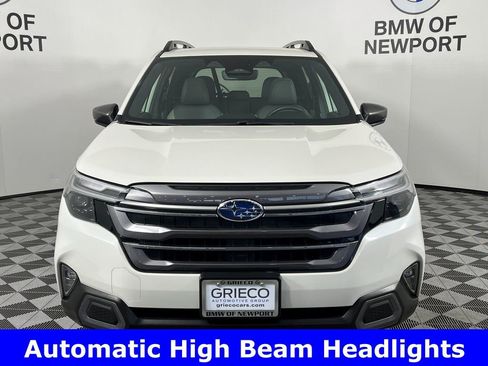 Used 2025 Subaru Forester Limited image 6