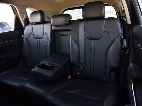 Used 2024 Kia Sorento S image 22