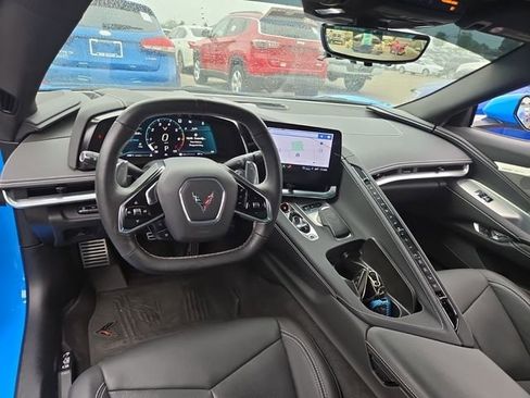 Used 2023 Chevrolet Corvette Stingray Preferred Conv w/ Z51 Performance Package RWD image 7