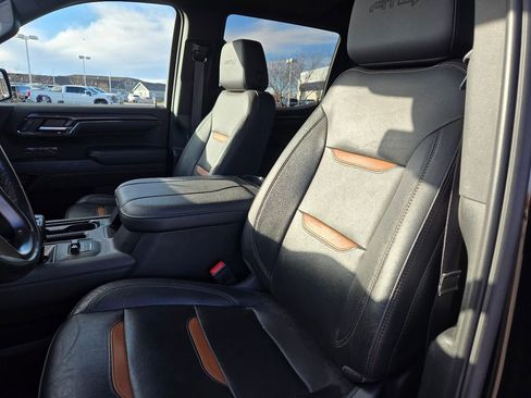 Used 2024 GMC Sierra 1500 AT4 w/ AT4 Premium Package image 2