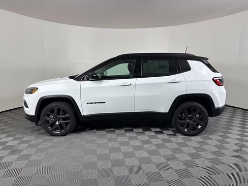 New 2026 Jeep Compass Limited image 10