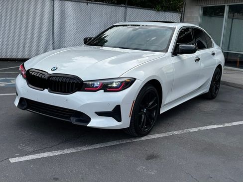 Used 2021 BMW 330i xDrive Sedan AWD/4WD image 3