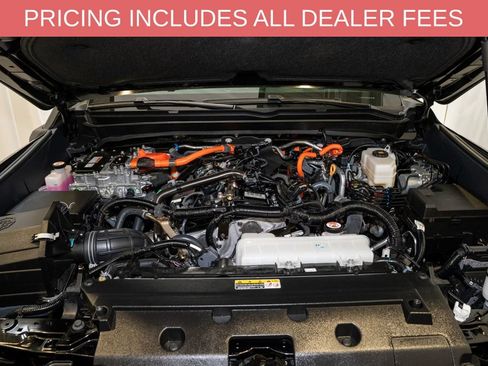 Used 2025 Toyota Tacoma 4x4 Double Cab Hybrid w/ Tow Tech Package image 29