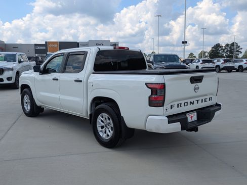 Used 2025 Nissan Frontier S w/ S Utility Package RWD image 3