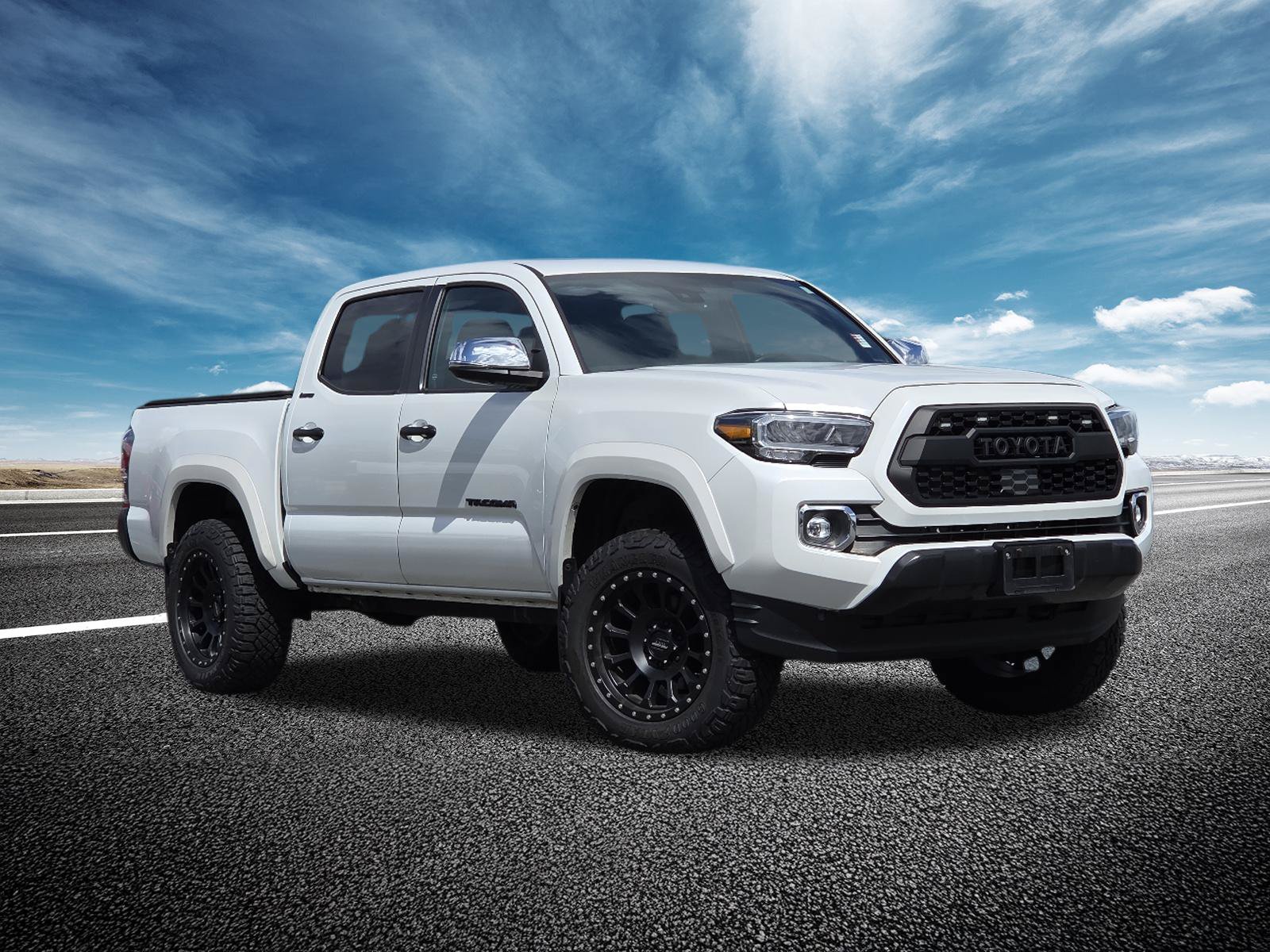 Used 2022 Toyota Tacoma Limited AWD/4WD image 2