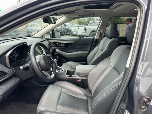 Used 2023 Subaru Outback Onyx Edition image 8