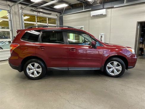 Used 2015 Subaru Forester 2.5i Limited image 6