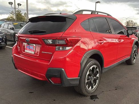 Used 2023 Subaru Crosstrek 2.0i image 3