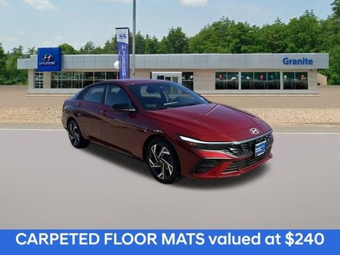 Certified 2025 Hyundai Elantra Sport image 5