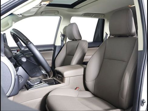 Certified 2023 Lexus GX 460 Premium AWD/4WD image 7
