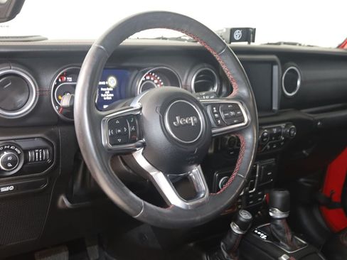 Used 2020 Jeep Gladiator Rubicon AWD/4WD image 6