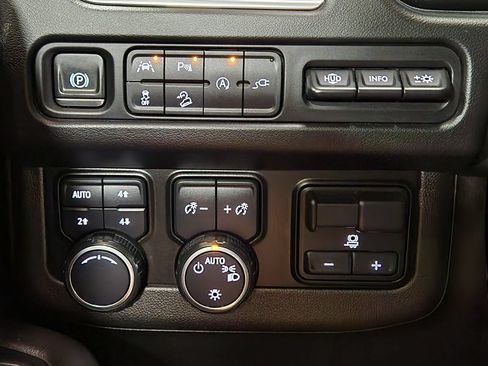 Used 2021 Chevrolet Tahoe High Country w/ Premium Package AWD/4WD image 43