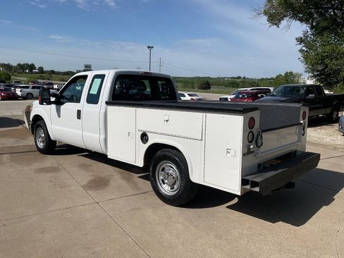 Used 2015 Ford F250 XL w/ Power Equipment Group RWD image 7