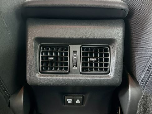 Used 2025 Toyota Camry LE image 28