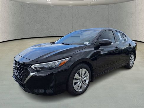 Used 2024 Nissan Sentra S FWD image 1