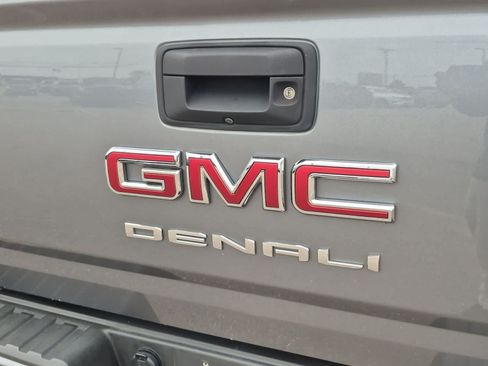 Used 2021 GMC Canyon Denali AWD/4WD image 11