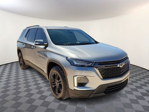 Used 2023 Chevrolet Traverse LT FWD image 6