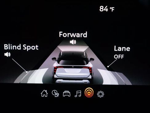 Certified 2025 Nissan Kicks SR AWD/4WD image 15