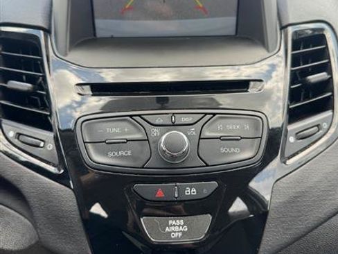 Used 2019 Ford Fiesta SE w/ Equipment Group 201A FWD image 11