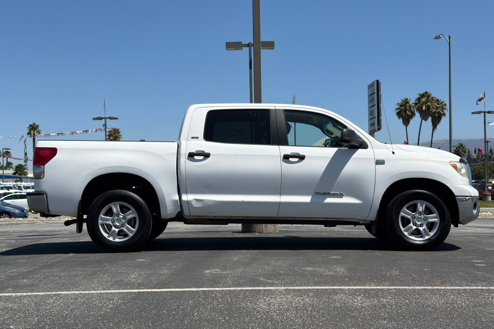 Used 2007 Toyota Tundra SR5 w/ Preferred Accessory Pkg RWD image 3