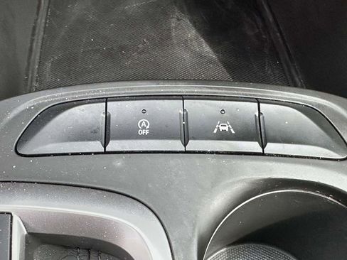 Used 2024 Buick Envista Preferred image 25