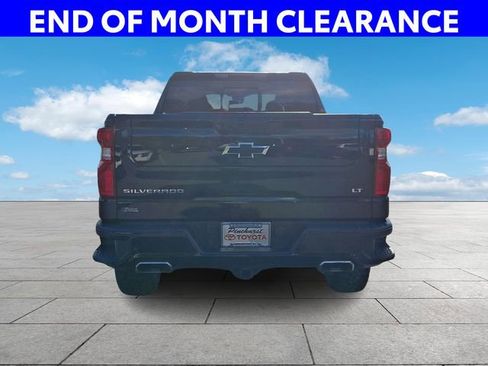 Used 2024 Chevrolet Silverado 1500 LT Trail Boss w/ LT Trail Boss Premium Package AWD/4WD image 7