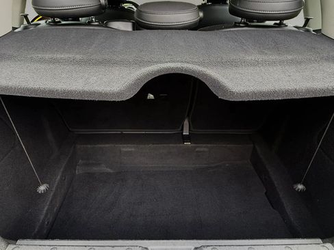 Used 2018 MINI Cooper 4-Door Hardtop FWD image 26