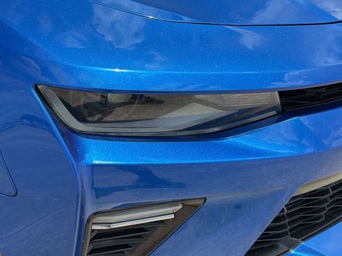 Used 2016 Chevrolet Camaro SS RWD image 11