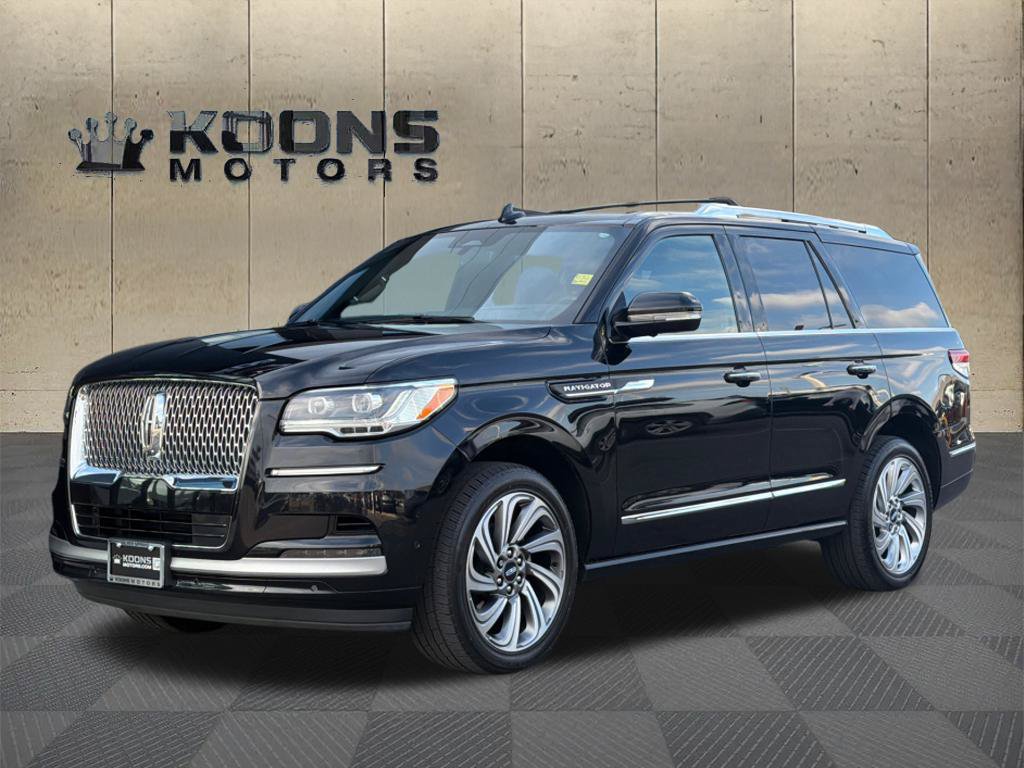 Used 2022 Lincoln Navigator Reserve AWD/4WD image 1