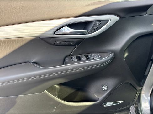 New 2026 Buick Envision Avenir image 9